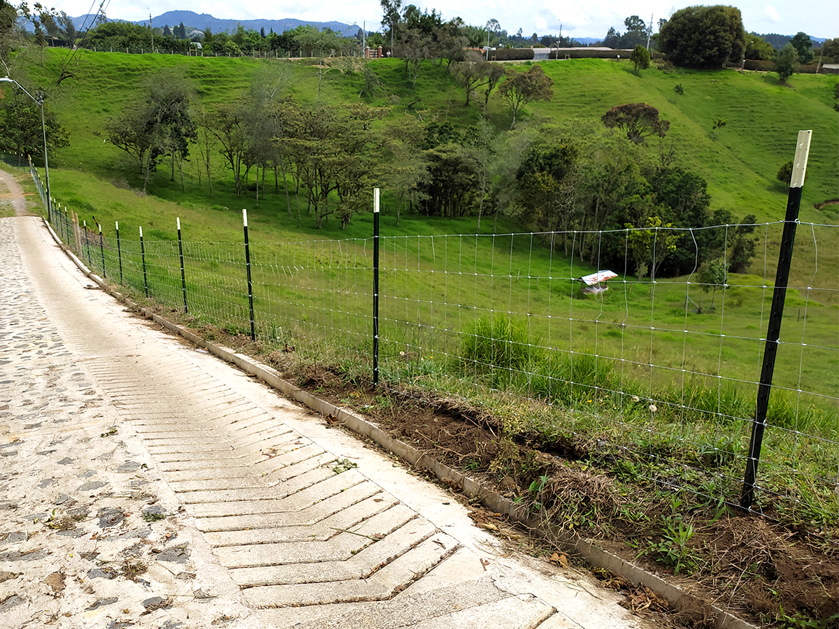 Poste de Acero Lechero-Ovino 1.48m